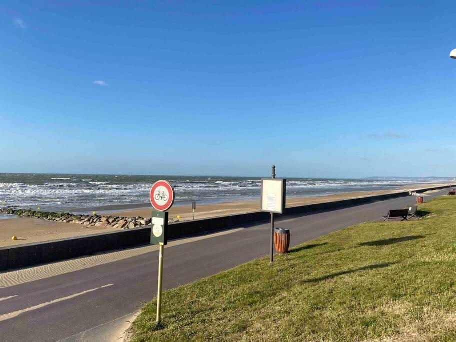 L'Echappee Cabourgeaise Apartman Kültér fotó