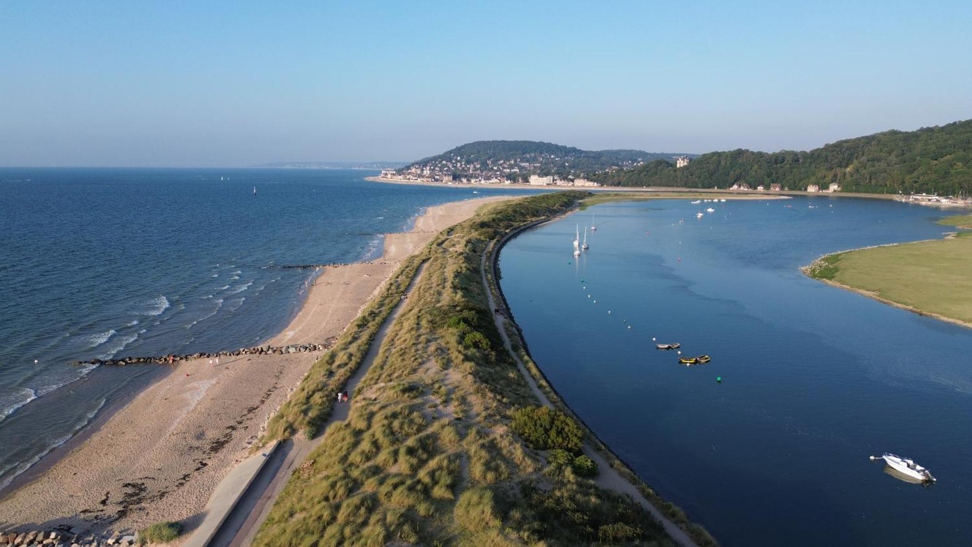 L'Echappee Cabourgeaise Apartman Kültér fotó